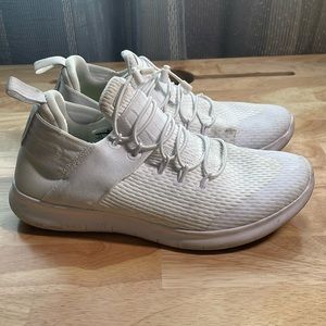 Nike women’s commuter shoes